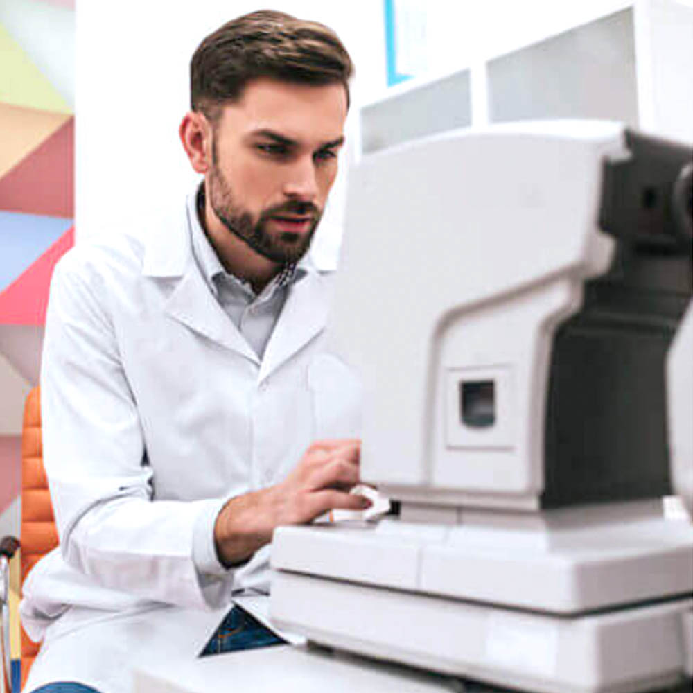 optometrist in Byron